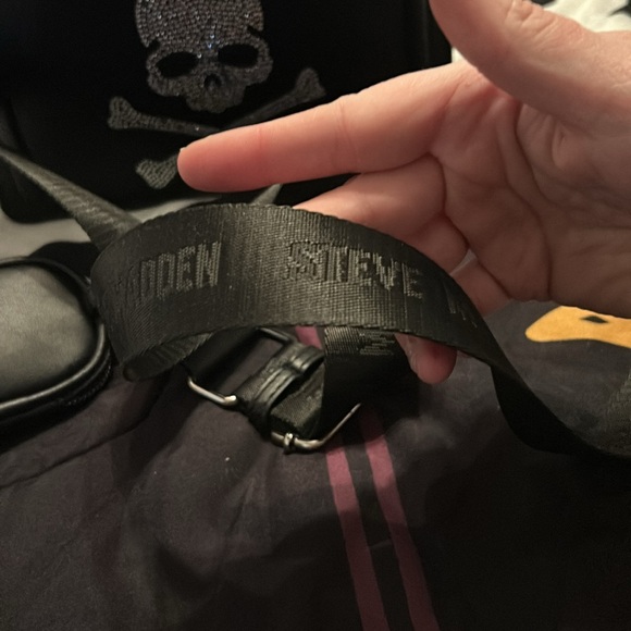 Steve Madden Skull Handbag - Picture 6 of 6